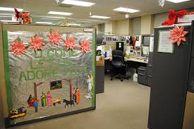 We can imagine how dark and cramped the room will be without any window. Office Cubicle Decorating Ideas Decorating Ideas