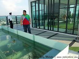 Climb 163 meters above street level and see panoramic views of melaka. The Shore Sky Tower Melaka Satu Pengalaman Indah Terpahat Dalam Jiwa Anda Wajib Naik Bila Datang Ke Melaka