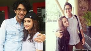 Putri anne ceritakan kisah awal mula bertemu arya saloka hingga jatuh cinta dan memutuskan untuk menikah. 1 Pernah Bintangi Sejumlah Judul Sinetron