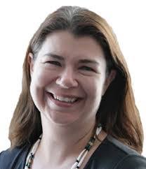 Gloria Ballou's Instagram, Twitter & Facebook