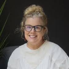 Alexandra Helton's Instagram, Twitter & Facebook