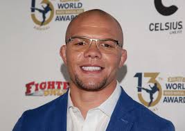 Anthony Smith Tells Wild Story About Dan Bilzerian And Donald Cerrone