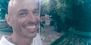 Homenagem ao skatista profissional André Hiena