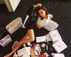 Dior Un Yeni Guzellik Elcisi Bella Hadid Dior Jennifer Lawrence Guzellik