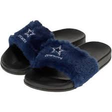 Dallas Cowboys Women S Logo Faux Fur Slide Dallas Cowboys Women Dallas Cowboys Dallas Cowboys Logo