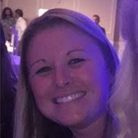 Lynley Elliott's Instagram, Twitter & Facebook