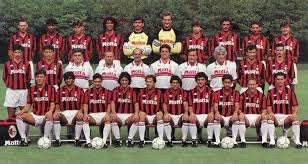 El delantero sueco del ac milan, zlatan ibrahimovic, lesionado en el muslo izquierdo, va a estar un nuevo miembro del equipo técnico del ac milan, líder del campeonato de italia, dio positivo al. Capello S Milan 1991 1996 Classicocalcio