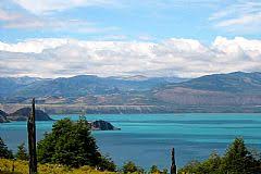 Versi ini untuk bahasa indonesia. General Carrera Lake