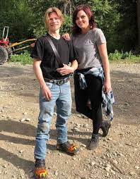 Alaskan Bush People Bear Brown Gets Support From Fans After Returning To Social Media Alaskan Bush People Alaskan People