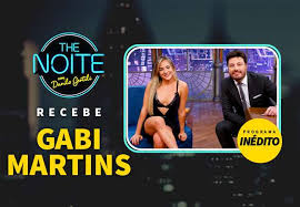 Danilo gentili é um famoso e polêmico humorista e apresentador do sbt, com seu talk show noturno, the noite. The Noite Recebe A Cantora Gabi Martins Nesta Sexta Feira Sbt
