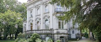 Disposed on karcherallee 29 in dresden in 3.2 km from the centre. Wandelbots Zieht In Dresdner Prachtvilla