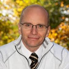 Christopher Rayner (@cmrayner1)