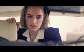 Premiere: Sally Seltmann Video "Dream About Changing"