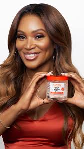 After over a year of testing gel with the @cantubeauty chemists I couldn’t  be happier with the results our braid and twist gel gives. , When it comes  to using a product daily, weekly, or monthly the ...