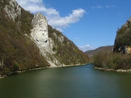 Localitati de a lungul bratului. Dunarea Traseul Ideal Pentru A Descoperi Inima Europei Toata Lumea La Bord