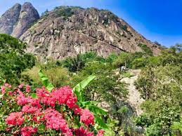 Cara memandu kereta manual, cara menukar gear manual, cara berhenti dibukit, cara bergerak diri bukit, cara memandu mendaki bukit. Pengalaman Mendaki Gunung Parang Purwakarta Lady Pinem