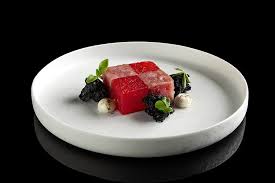 Maybe you would like to learn more about one of these? La Tartare Di Tonno Di Danilo Ange Tartare Di Tonno Anguria Alcolica Spuma Tonnata E Spugna Al Nero Anguria Alcolica Cibo Gourmet Ricette Gourmet