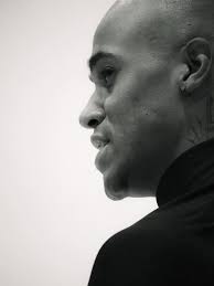 Uno no sabe como trabaja Dios, pero pienso que mi labor en este mundo es  hacer que este sentimiento de sentirse especial nazca en los que me rodean,  que todos se den