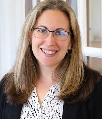 Amanda Constant's Instagram, Twitter & Facebook