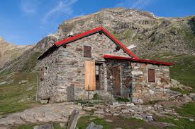 Capanna Cederna-Maffina - Wikipedia