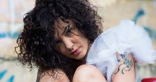 Casa de Francisca recebe Andréia Dias no show Prisioneira do Amor