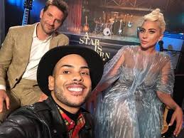 Leia artigos completos de hugo gloss e explore diversos assuntos, revistas e muito mais no seu smartphone ou tablet com o google notícias. Influente Entre Famosos De Todo O Mundo Hugo Gloss Sonha Entrevistar Beyonce Inspiracao Tv E Lazer Extra Online