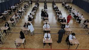 (sporządzono na podstawie wyników z egzaminów, w których brało udział minimum 6 uczniów naszej szkoły). Srednie Wyniki Matur 2021 Matma Ewidentnie Zmiotla Mnie Z Planszy