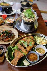 Their dishes are mainly inspired and taken a notch up from the thai. Thai Hou Sek 1 Utama I Come I See I Hunt And I Chiak