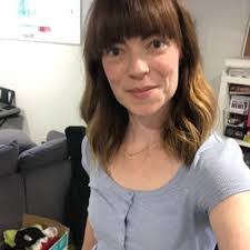 Jane Bray's Instagram, Twitter & Facebook