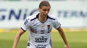 Footballer who plays for eredivisie club ado den haag, on loan from championship club leeds united. Pawel Cibicki Zawieszony Przez Fifa Polak Zamieszany W Ustawianie Meczow Sport Tvp Pl