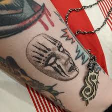 James donald root (born october 2, 1971), known as jim root or by #4, is an american musician known for being the rhythm guitarist for the heavy metal band slipknot, and the former lead guitarist for alternative metal band stone sour. Joey Jordison Tattoo Slipknot