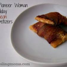 1000 ideas about christmas dinner parties on pinterest. The Pioneer Woman Holiday Bacon Appetizers Stockpiling Moms