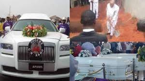 Emmanuel kanu, the younger brother to the leader of the proscribed indigenous people of biafra ( ipob ), nnamdi kanu, said on friday that his brother was alive. 10 Questions Nnamdi Kanu Must Answer To Prove He Was At His Parents Bur Al Youtube