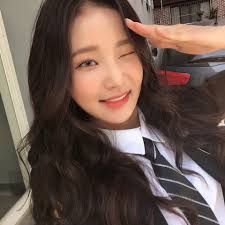 Yeonwoo, or lee da bin, as she's also known, is a south korean singer under mld entertainment. Momoland Yeonwoo Part 1 Album On Imgur