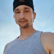 Don't lie are you single😅