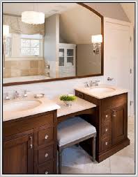 Double Sink Vanity 60 Inch I Don T Like The Style But I Like The Use Of Storage Spa Traditional Bathroom Traditional Bathroom Vanity Beautiful Bathroom Vanity
