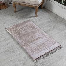 سجادة صلاة فوم سادة لون بيج فاتح bohemian rug beige carpet