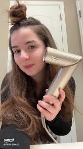 How to Achieve a Lasting Blowout with the Shark FlexStyle