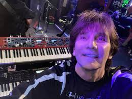 which would you prefer and why ? #pianoplayers #keyboardist #fblifestyle  #nordstage3