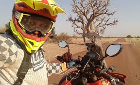 The team that reaches the destination first wins the race. Africa Archives Givi Explorer
