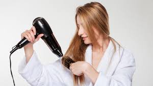 Per farla semplice più potenaza = getto d'aria più forte = poco tempo per asciugare i capelli senza esporli troppo a lungo a calore estremo. Phon Professionale I 7 Top Asciugacapelli Al Mondo Classifica