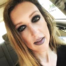 Julie Skipper's Instagram, Twitter & Facebook