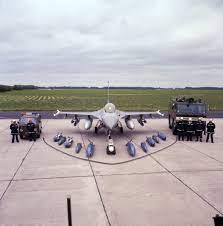 Woonlandschap woonwijk vliegbasis soesterberg heeft alles in zich om een zeer bijzondere het park vliegbasis soesterberg is van iedereen. Soesterberg Vliegbasis Al 10 Jaar Dicht