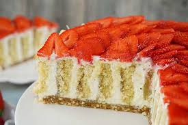 Nach den angaben der gelierzuckerpackung kochen (ca. Wickeltorte Mit Erdbeer Und Kiwi Kompott Sallys Blog