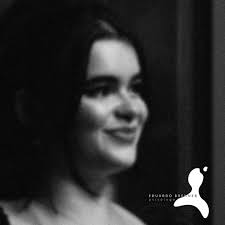 Se Euphoria tem dado o que falar através de suas personagens e tramas,  chamo atenção para uma cena, que pode passar despercebida aos desavisados,  presente no terceiro episódio da segunda temporada, protagonizada