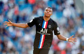Der hochbegabteste unter vielen hochbegabten bei den franzosen, aber auch ein egomane. Wer Folgt Auf Ronaldo Und Messi Als Fussball Lichtgestalt