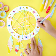 Blanko / kertas piagam polos aneka warna bahan tebal baguss !! 7 Hiasan Dinding Dari Kertas Yang Mudah Dibuat Dan Diikuti Di Rumah Rumah123 Com