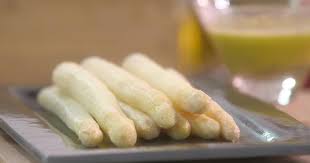 Recette Atelier Achat Preparation Et Cuisson Des Asperges Blanches Violettes Et Vertes Petits Plats En Equilibre Tf1 Petits Plats En Equilibre Alimentation Recette Brioche Facile