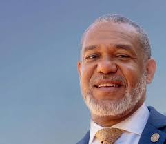 Max Brier's Instagram, Twitter & Facebook