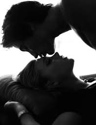 Pin By Doris Torres Fortunato On Madly In Love Passion Romance Forehead Kisses Photo Romance